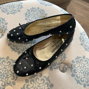 Kate spade barely worn leather pearl flats 9.5